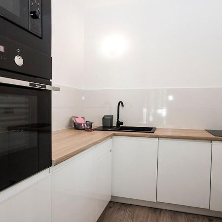 Lesna Dreams Apartament ポビエロボ エクステリア 写真