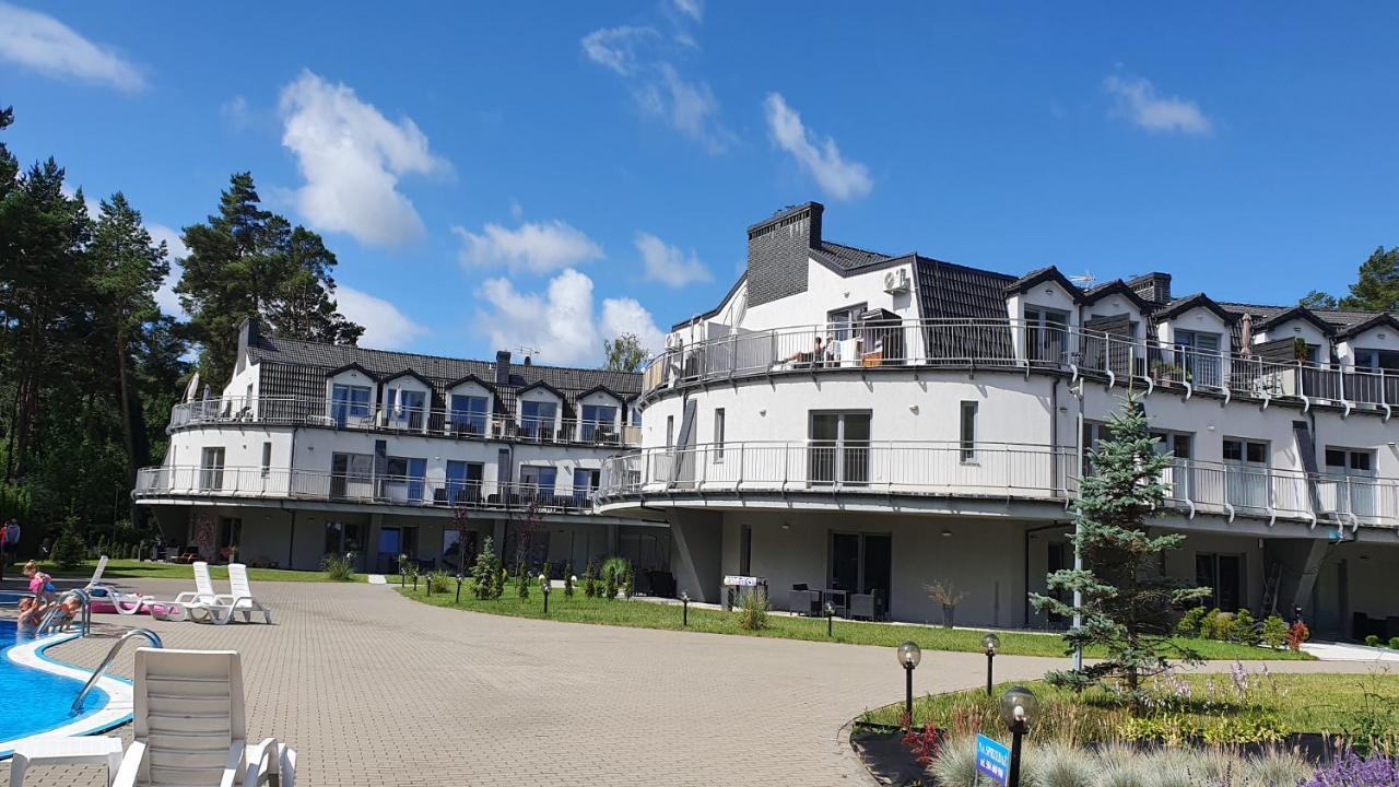 Lesna Dreams Apartament ポビエロボ エクステリア 写真