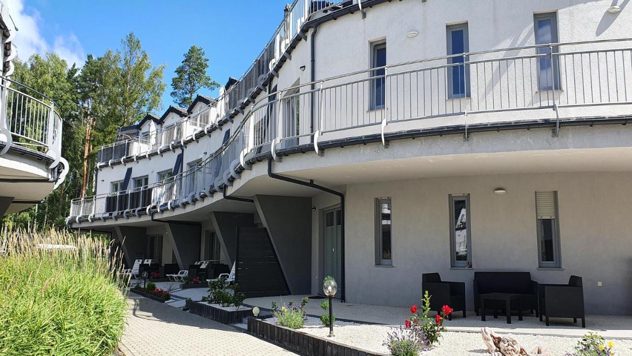 Lesna Dreams Apartament ポビエロボ エクステリア 写真
