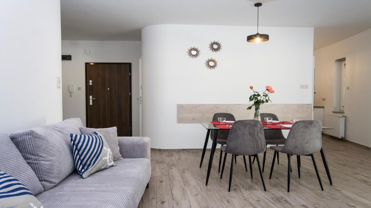 Lesna Dreams Apartament ポビエロボ エクステリア 写真