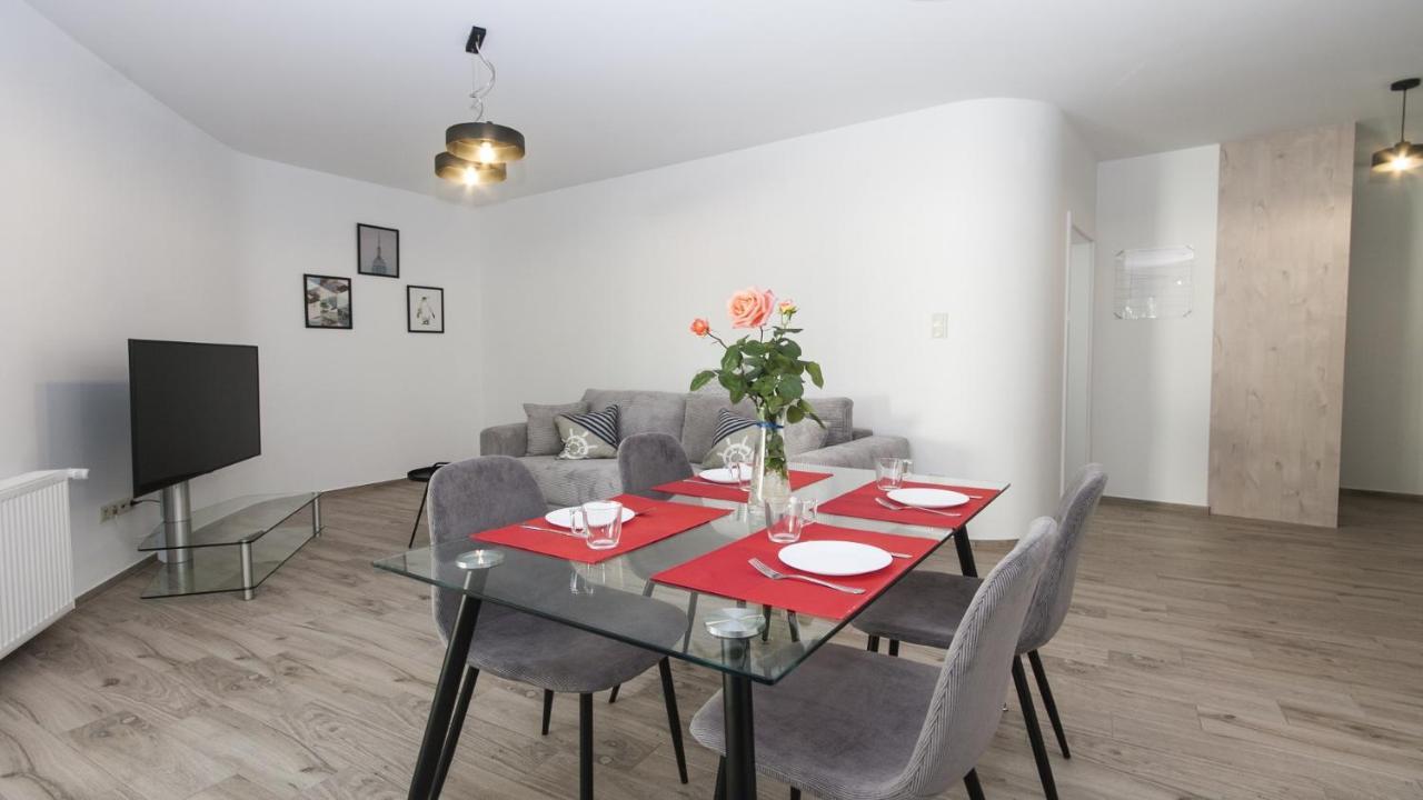 Lesna Dreams Apartament ポビエロボ エクステリア 写真